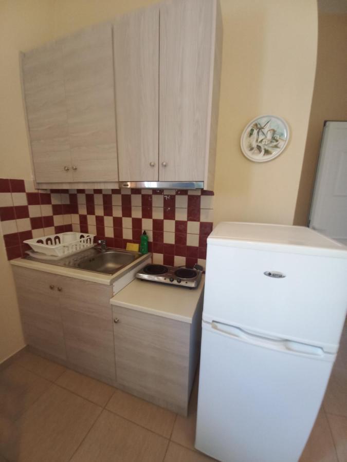 Arjana & Nelaj Apartments Ksamil Exterior photo