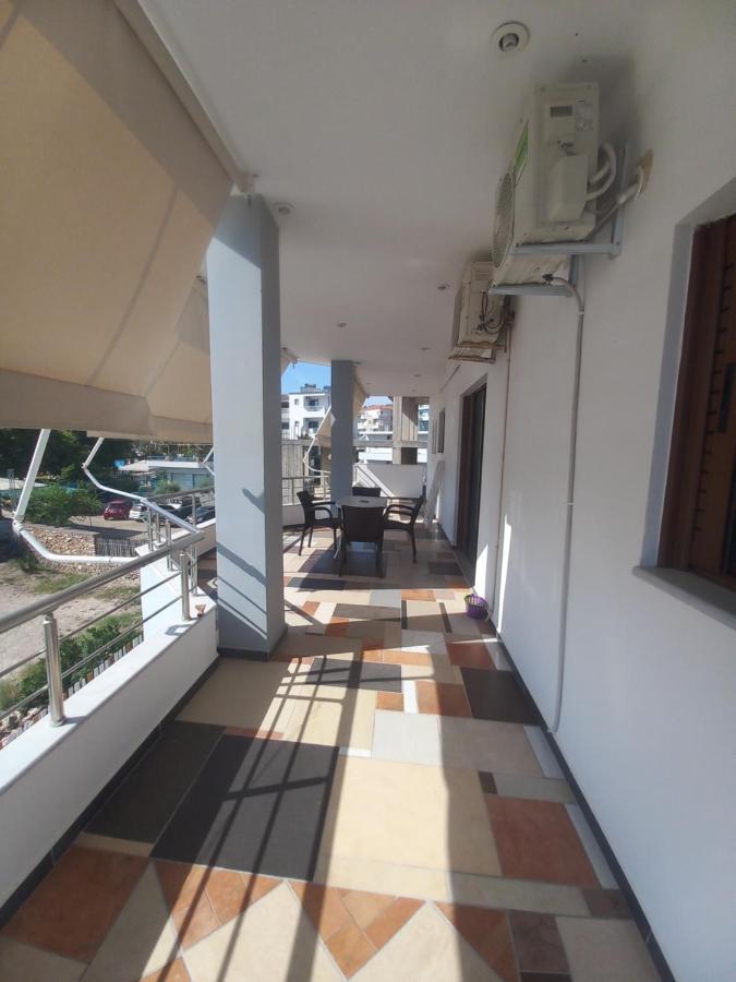 Arjana & Nelaj Apartments Ksamil Exterior photo