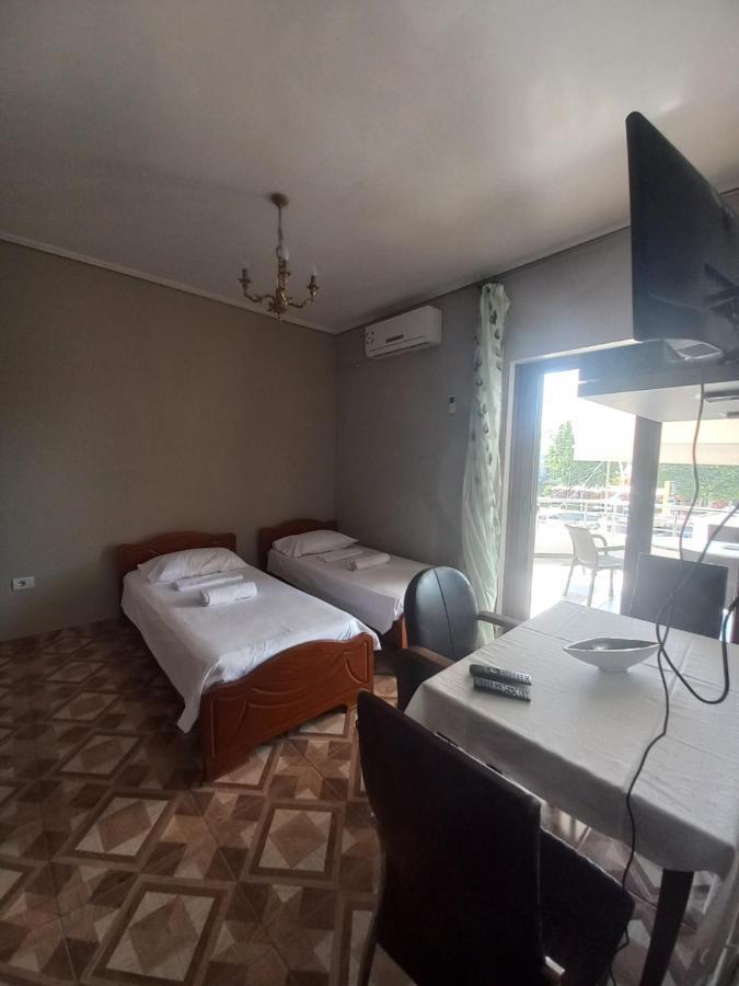 Arjana & Nelaj Apartments Ksamil Exterior photo